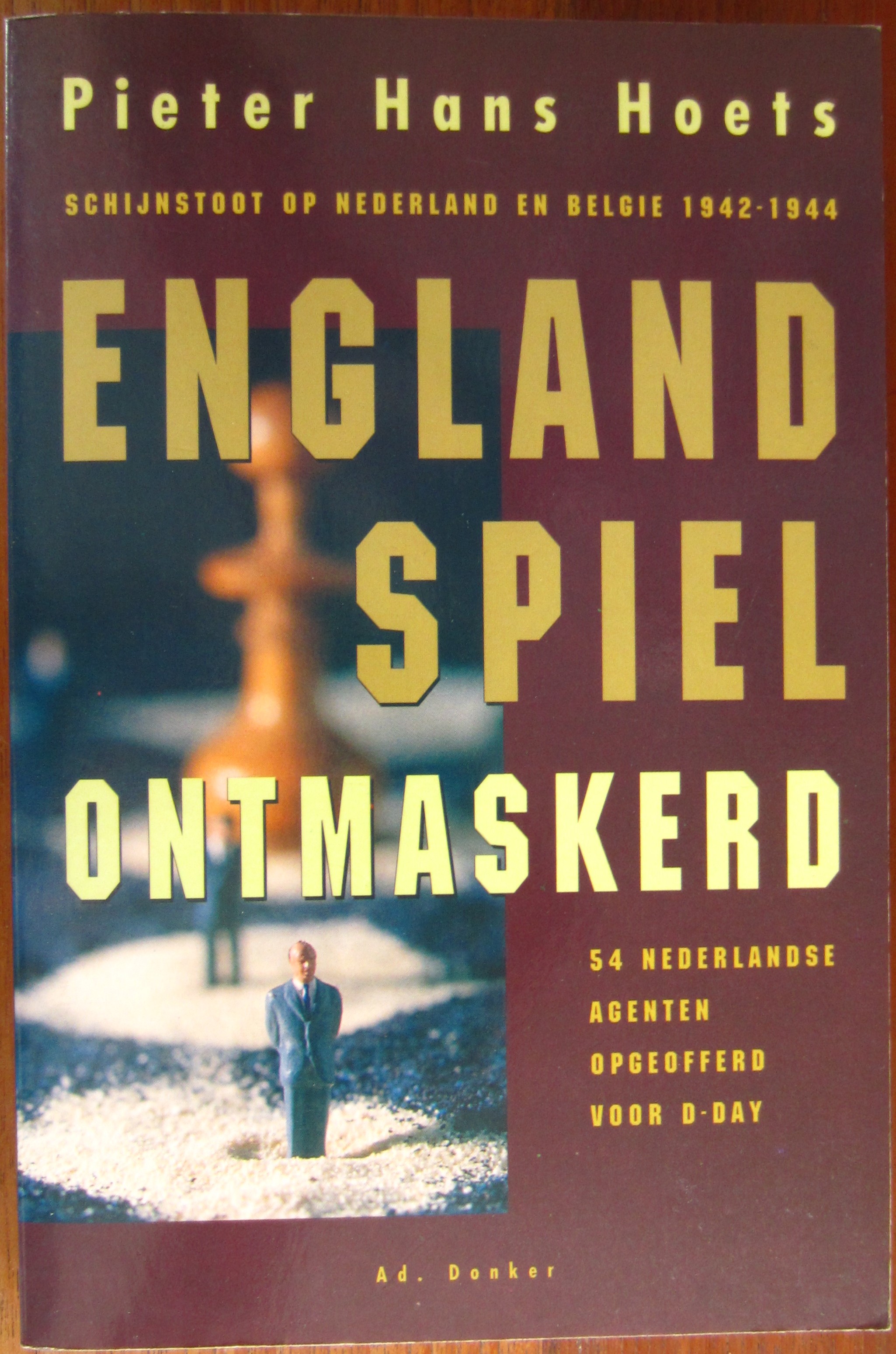 England Spiel ontmaskerd