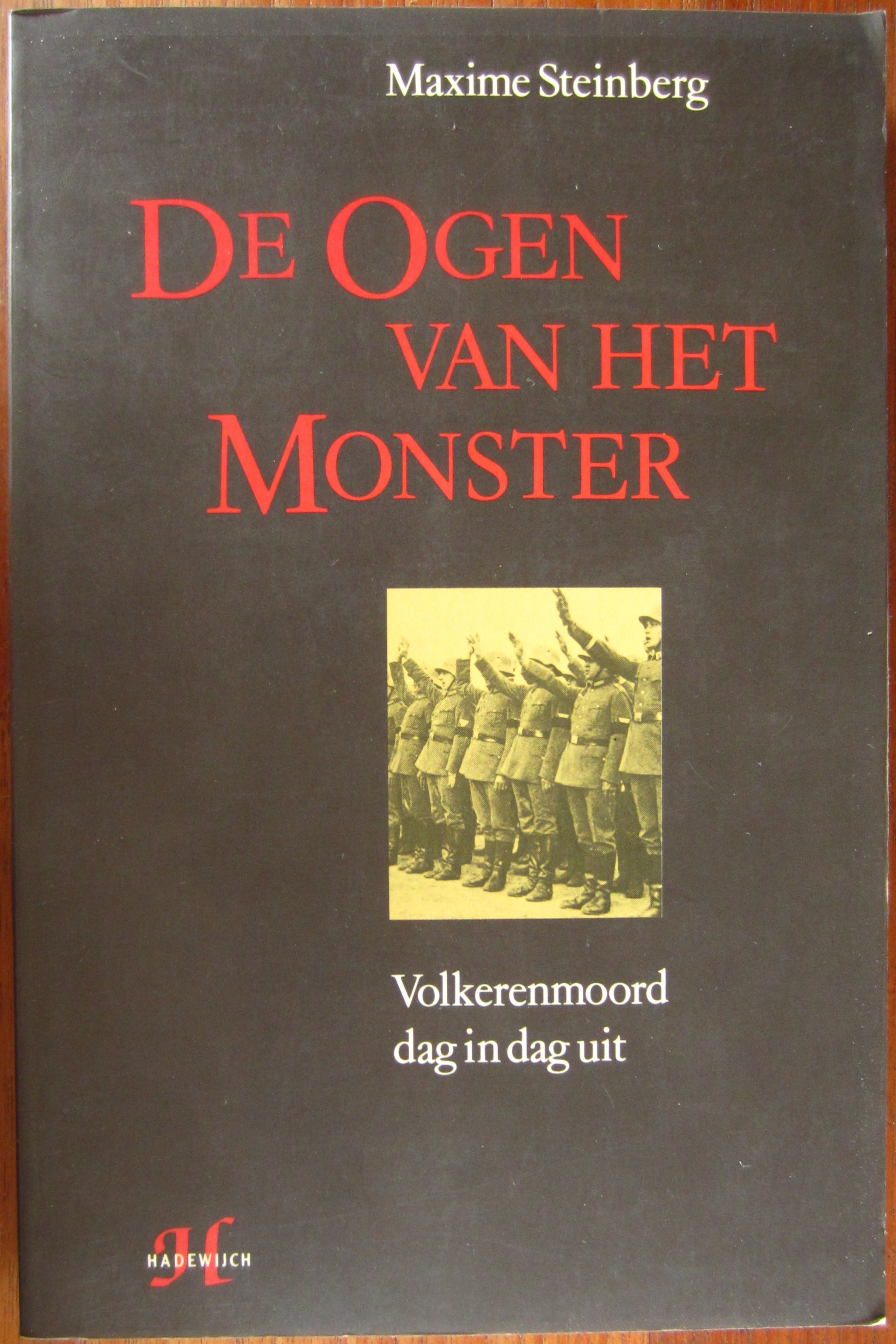 De ogen van het monster