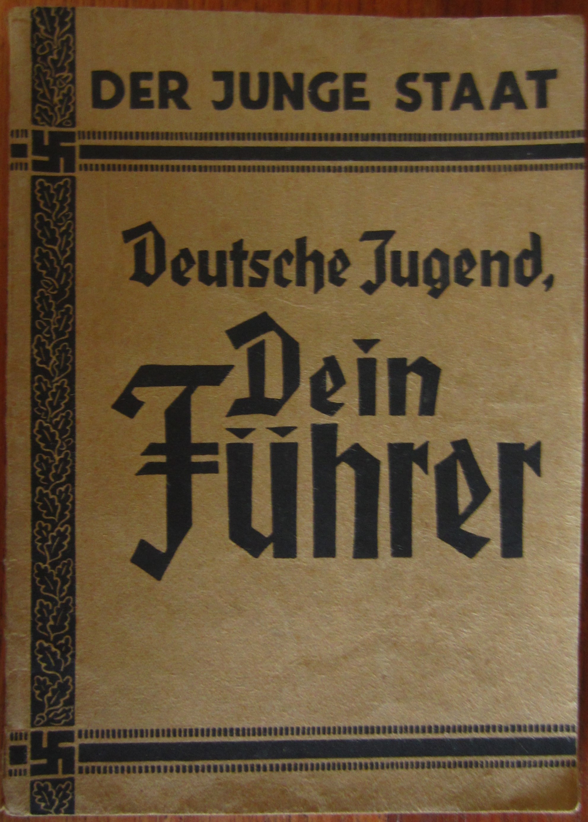 Der junge Staat - 1. Deutsche Jugend, dein Führer !