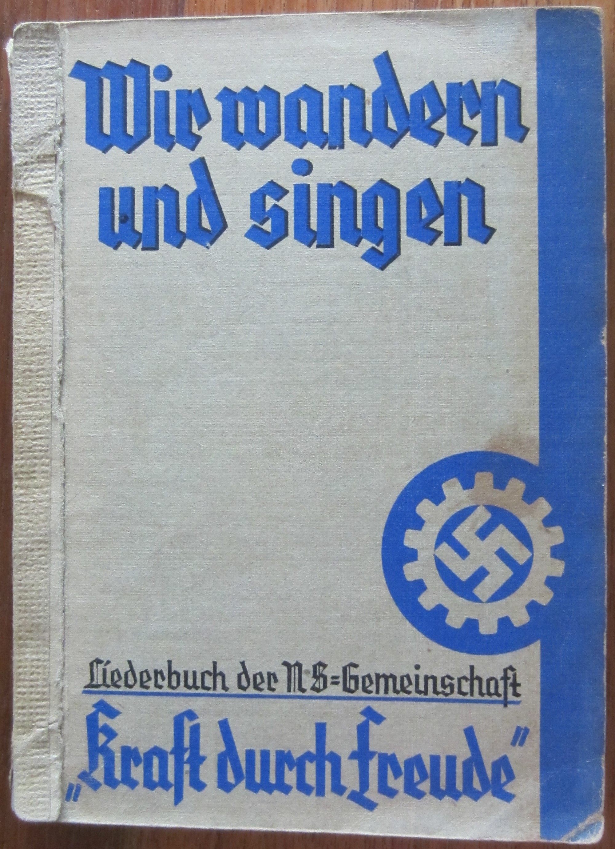 Wir wandern und singen !