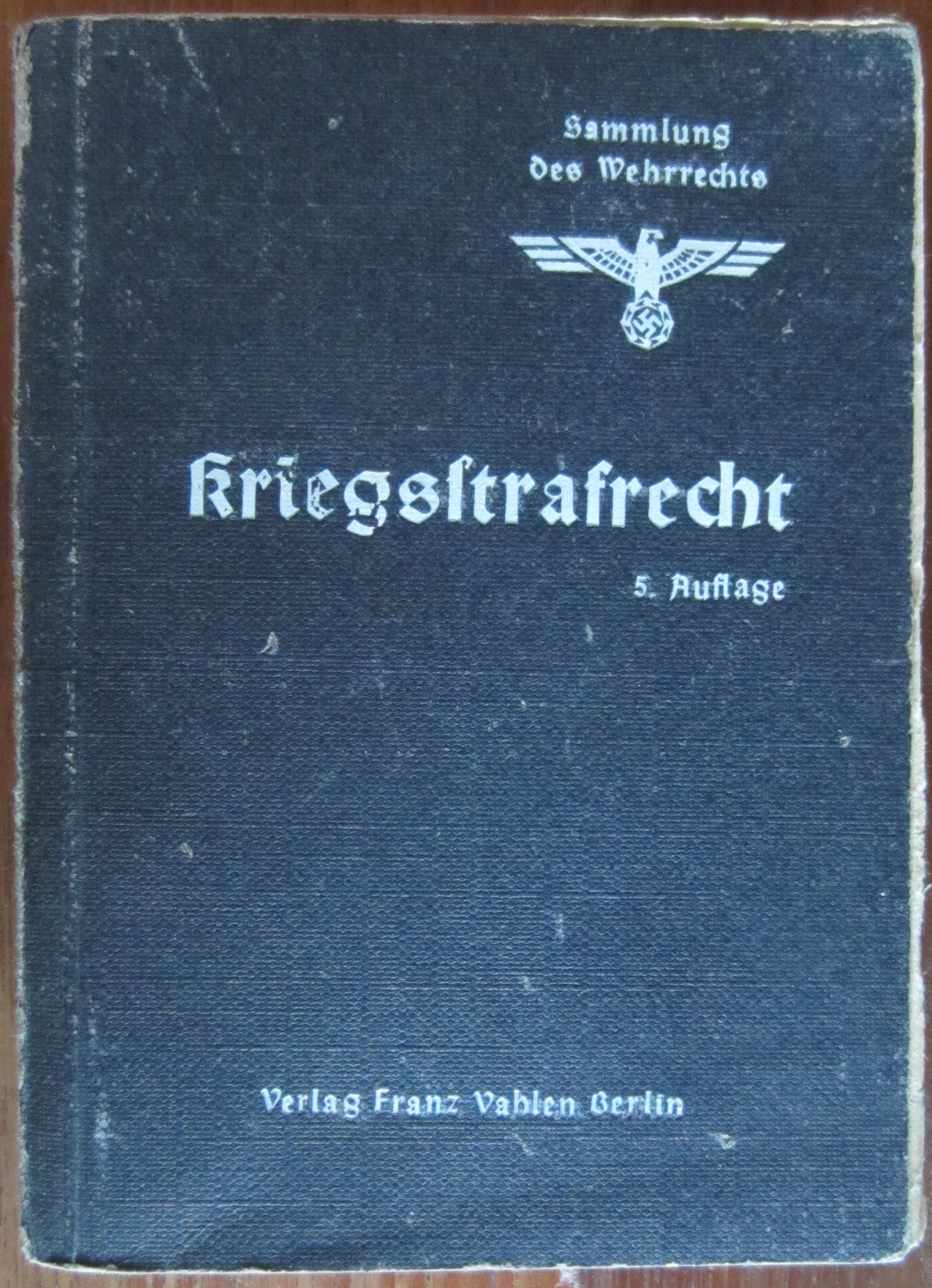 Kriegsstrafrecht