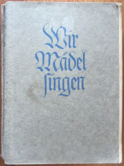 Wir Mädel singen