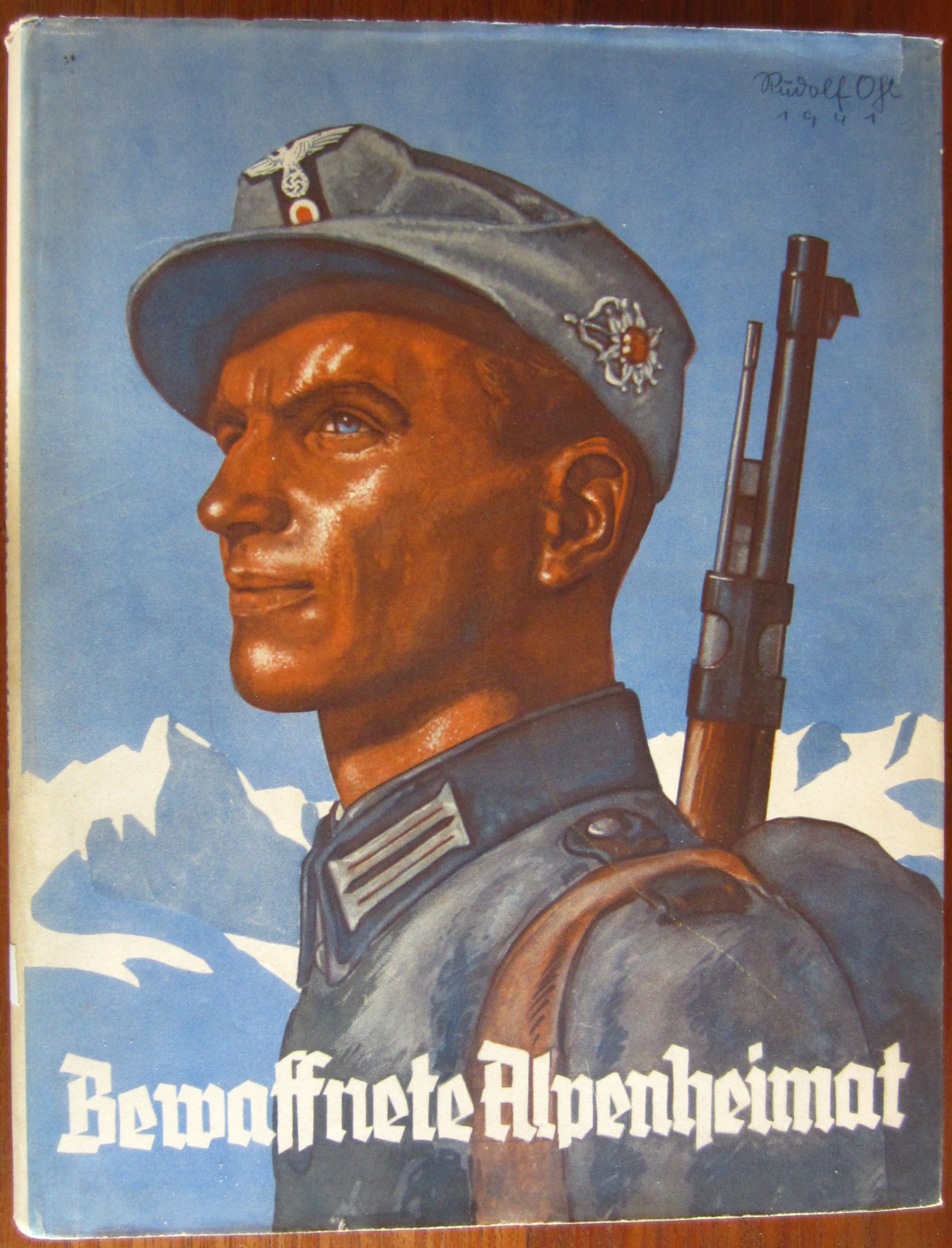 Bewaffnete Alpenheimat