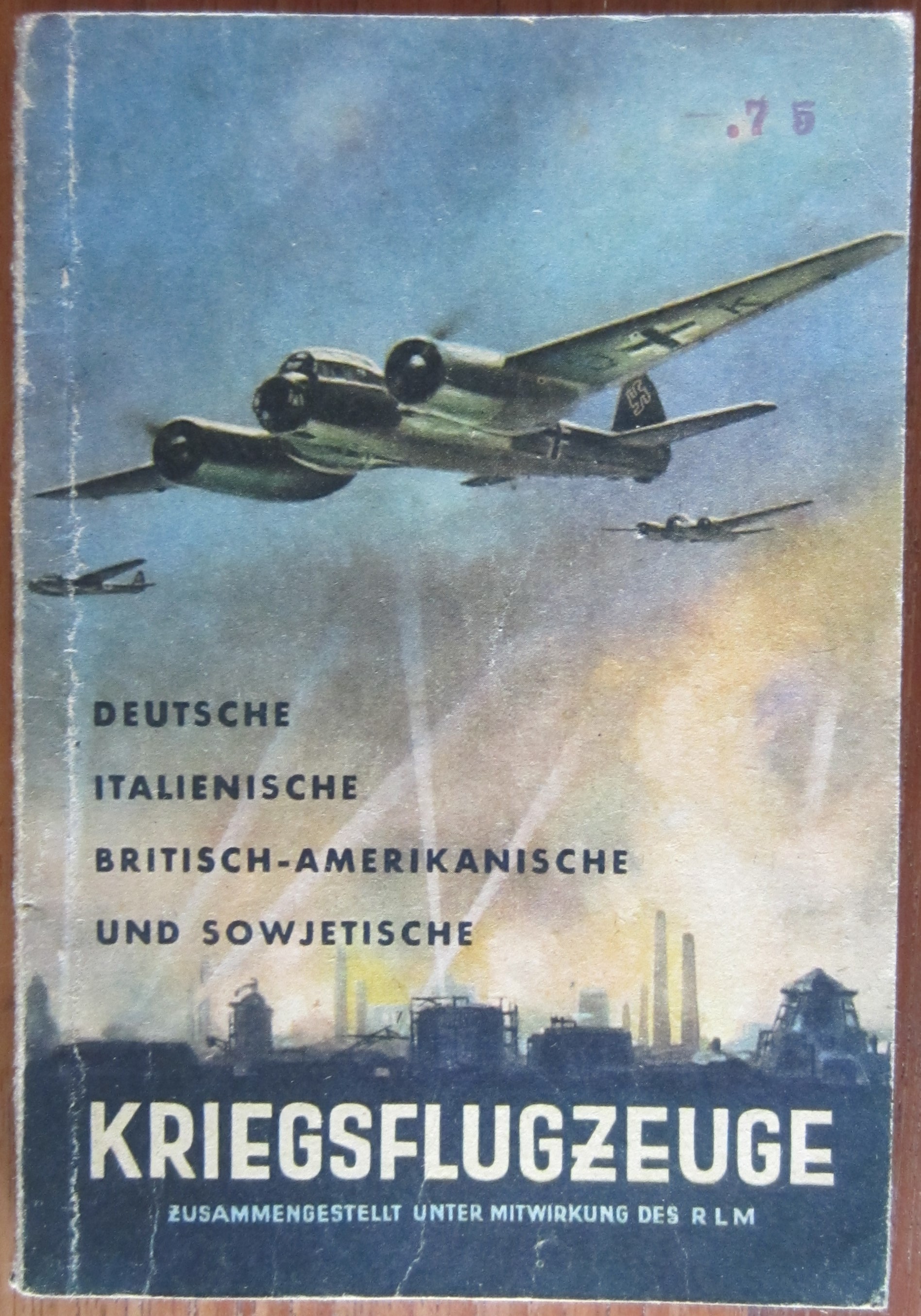 Deutsche italienische britisch-amerikanische und sowjetische Kriegsflugzeuge