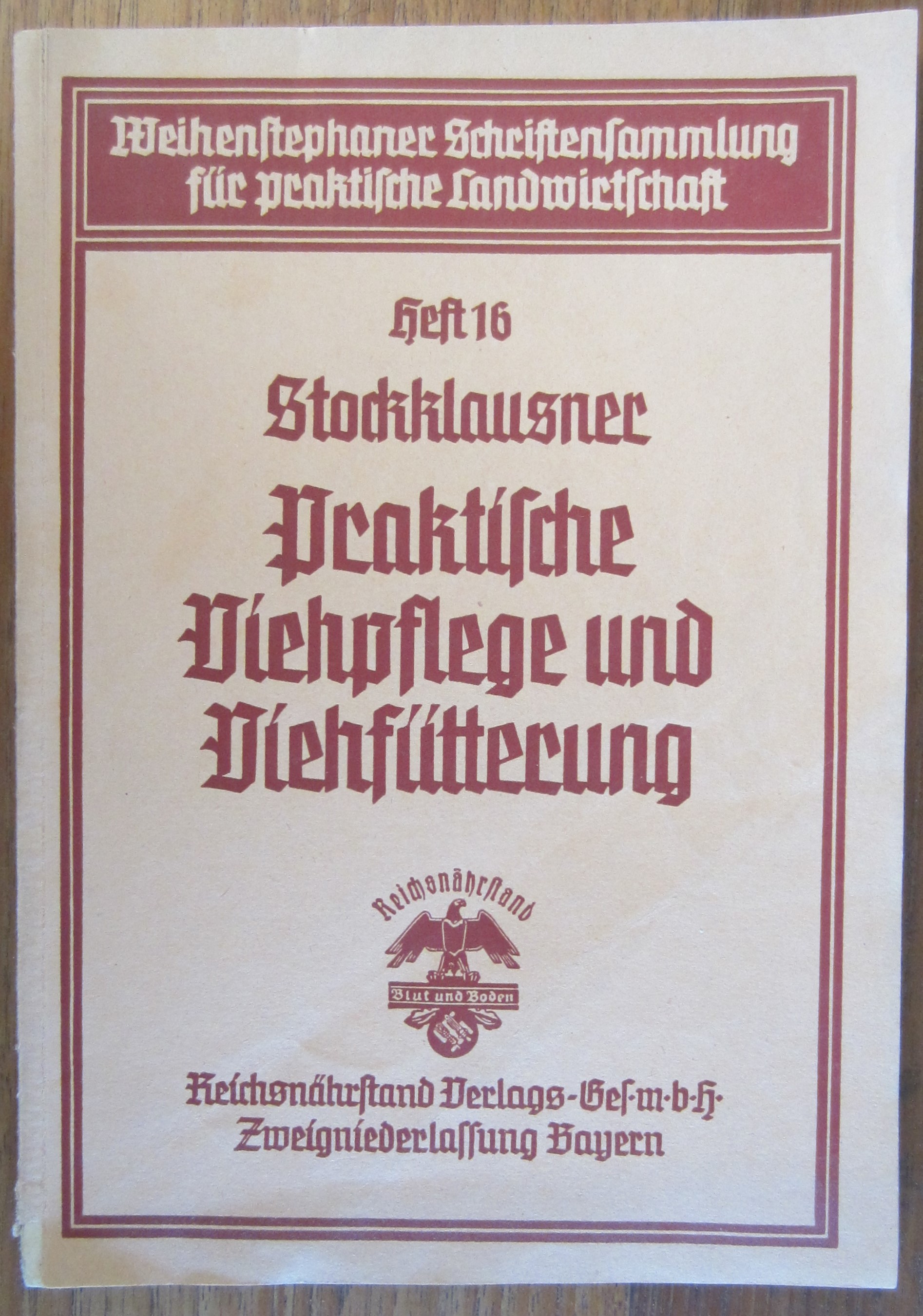 Praktische Viehpflege und Viehfütterung