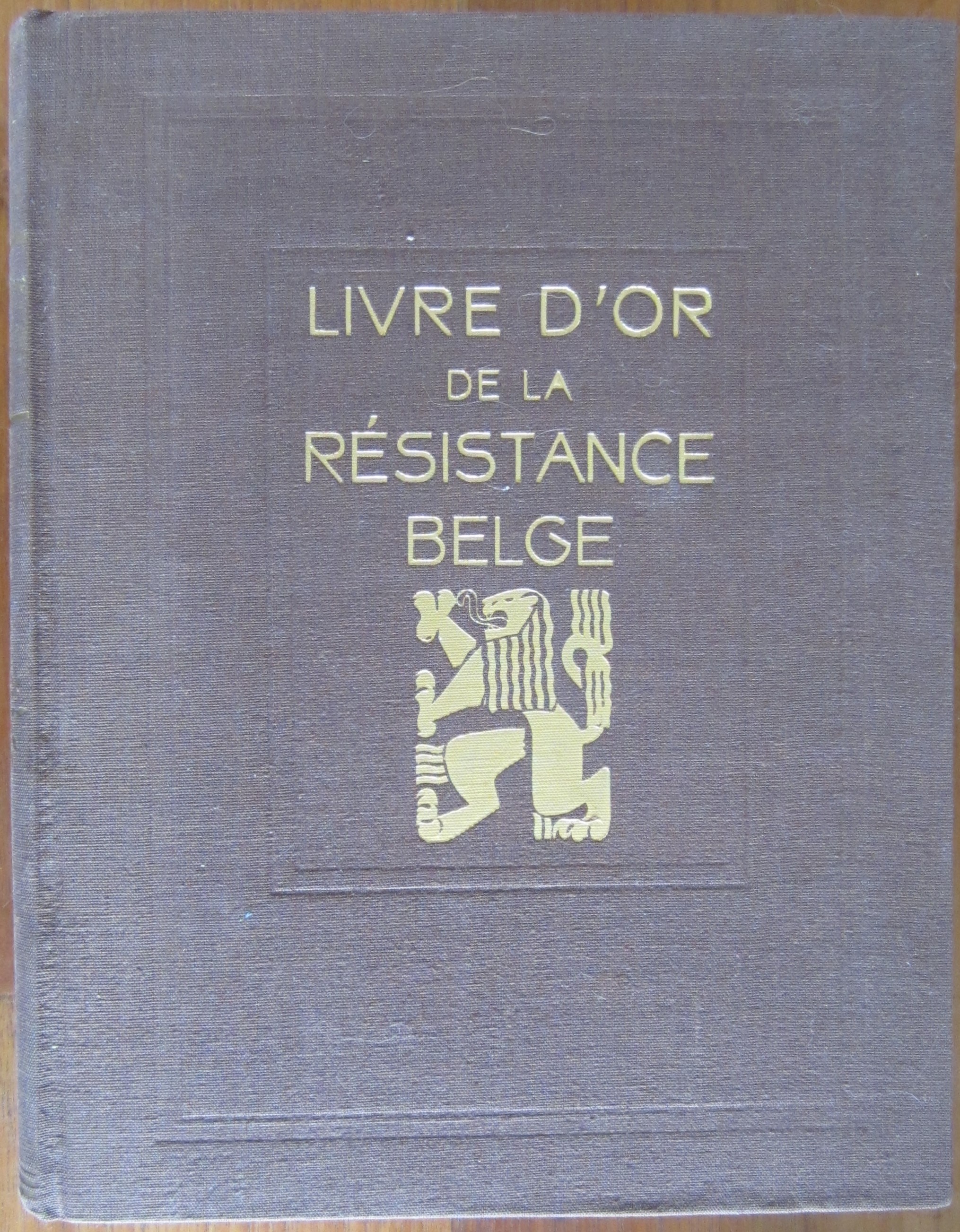 Livre d'or de la résistance belge - bruine, stoffen kaft