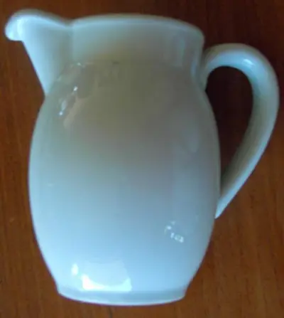 Milk jug - Modell des Amtes - Schönheit der Arbeit - D.R.P.