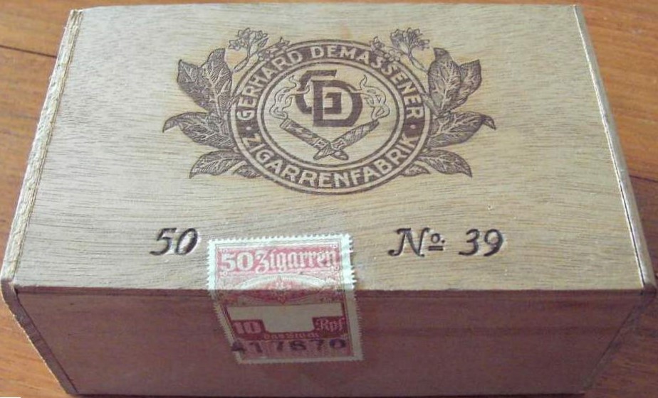 Cigar box - full - Gerhard Demassener Zigarrenfabrik