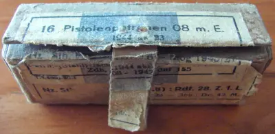 Ammo box - 16 Pistolenpatronen 08 m.E - 1944 xx 23 - EMPTY!