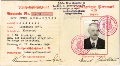 Reichsluftschutzbund - Ausweis  No 98 - Ernst Schlottau - Hamburg