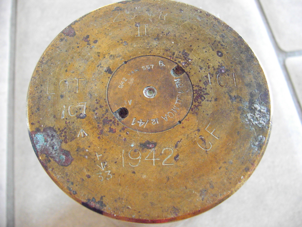 25 pounder - shell 1942
