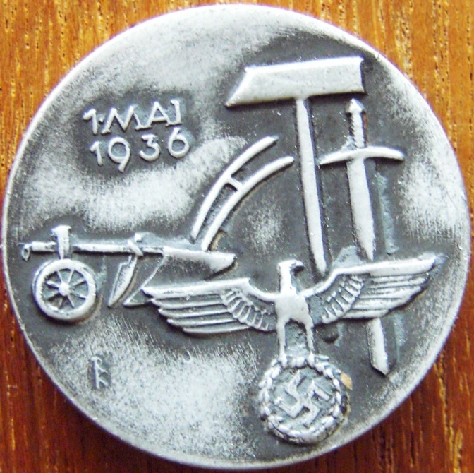 1. Mai 1936 - Manufacturer : Gebrüder Schmidt Oberstein