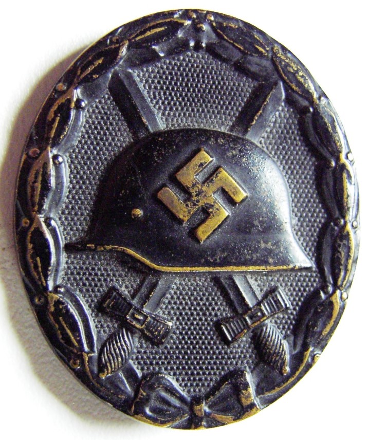 Verwundetenabzeichen - black