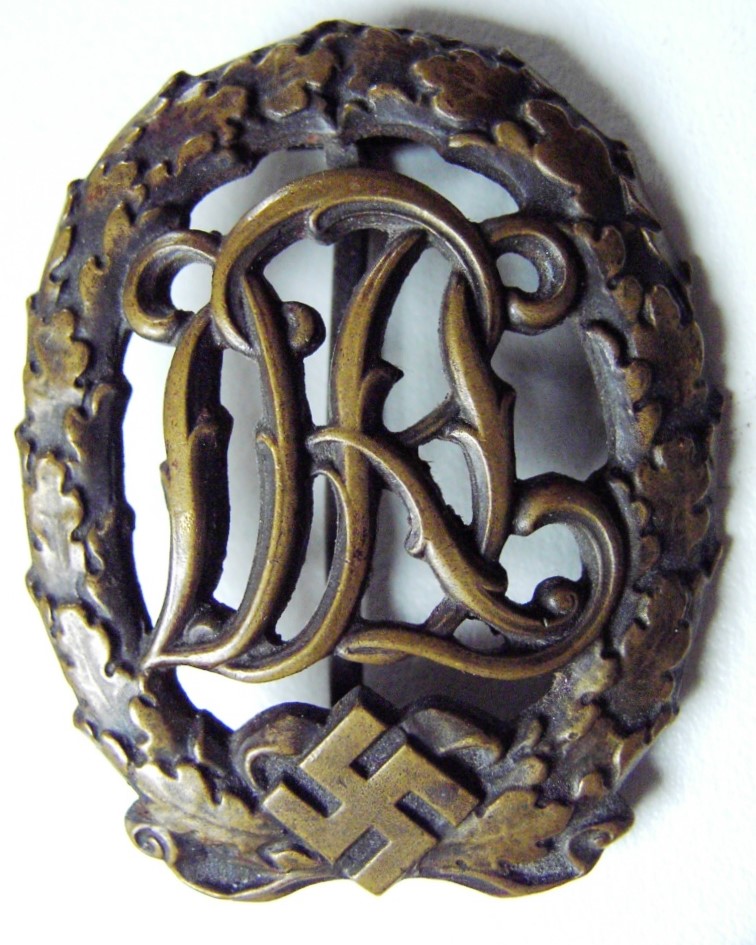 Deutsche Reichsbund für Leibesübungen - Sportabzeichen brass