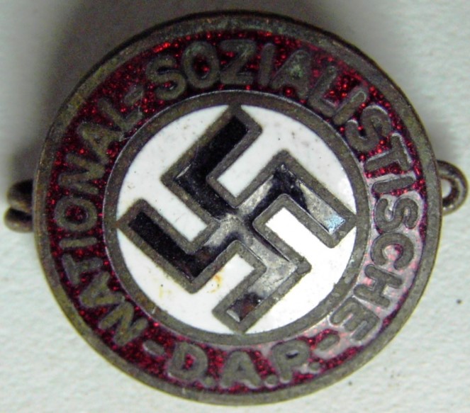 Party badge - Nationalsozialistische DAP - M1/129 RZM - Original?
