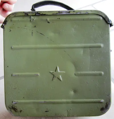Maxim ammunition box with carrying strap with empty cartridge band - Russian Army 1