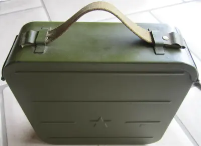 Maxim ammunition box with carrying strap without cartridge band - Russian Army 3