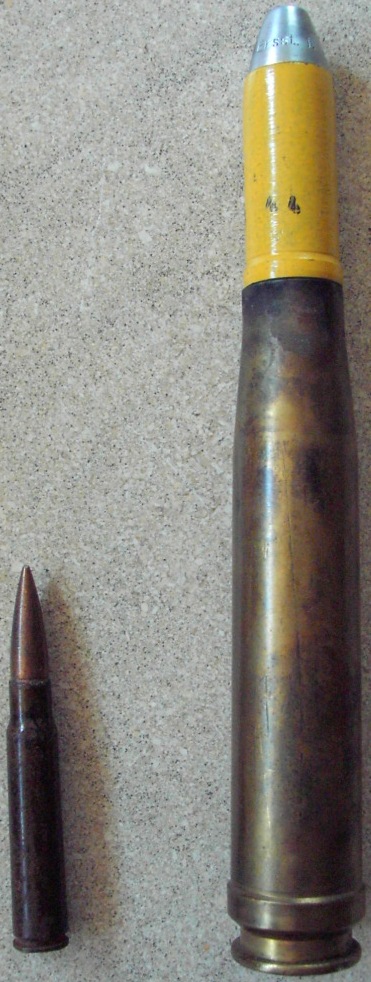 20 mm - Ersst.f. AZ5045 WaA416 (?) - Projectile : auf 273 44 - WaA94 - Case bottom : WaA231 P414 11b 37