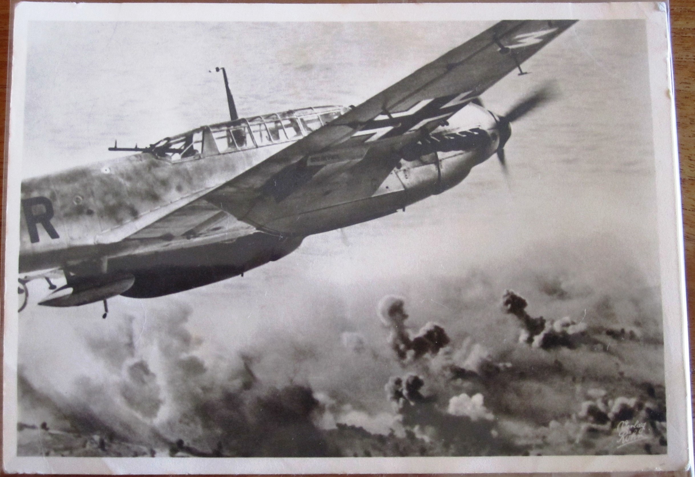 Postcard : Zerstörer Me 110 im Tiefangriff - Verlag Röhr, Magdeburg - Nr. 3631