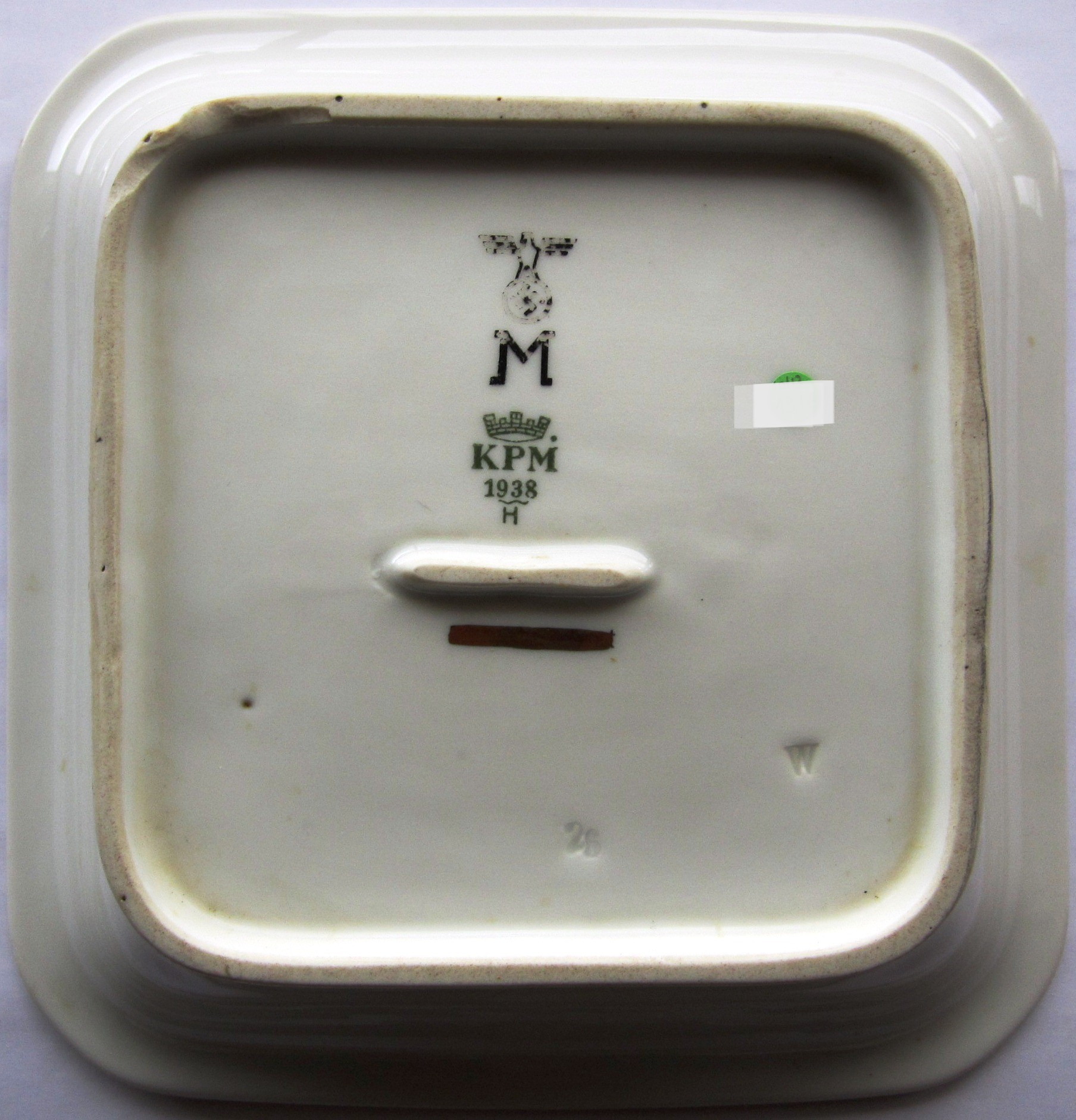 Square bowl - KPM 1938 H - Example of fake Kriegsmarine stamp!